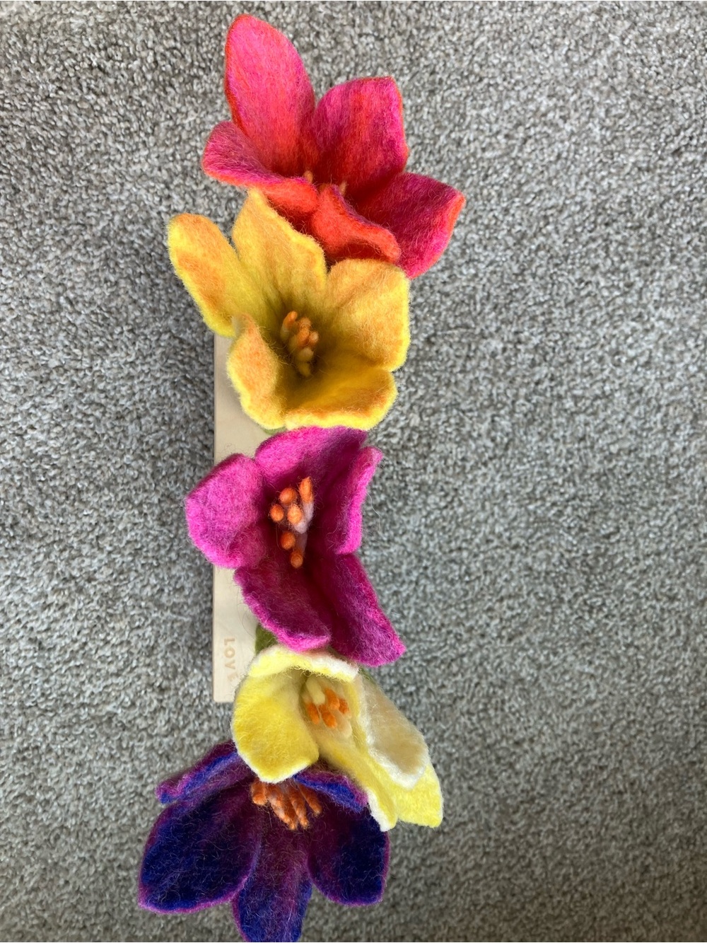 Lovevery Felt Flowers In A Row - The Helper Playkit - Picture 2 of 3